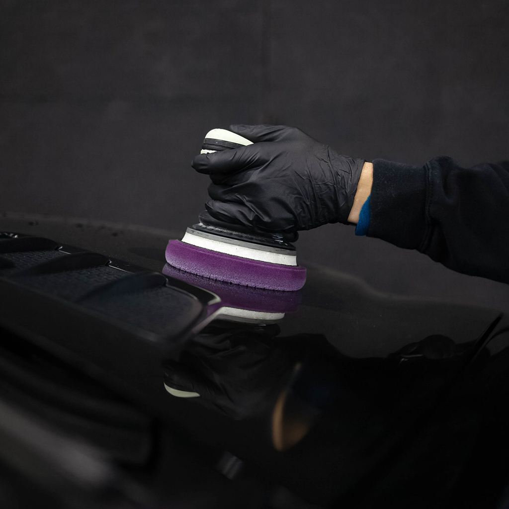Estética Automotiva: polimentos técnicos para brilhar e proteger a pintura do seu carro